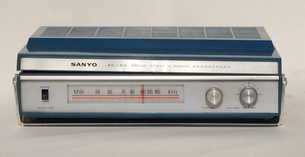 Sanyo Solid State Phonograph